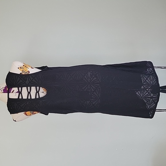 DOTTI black swimsuit cover up.  Adjustable length.  Size is Large. - Picture 3 of 8